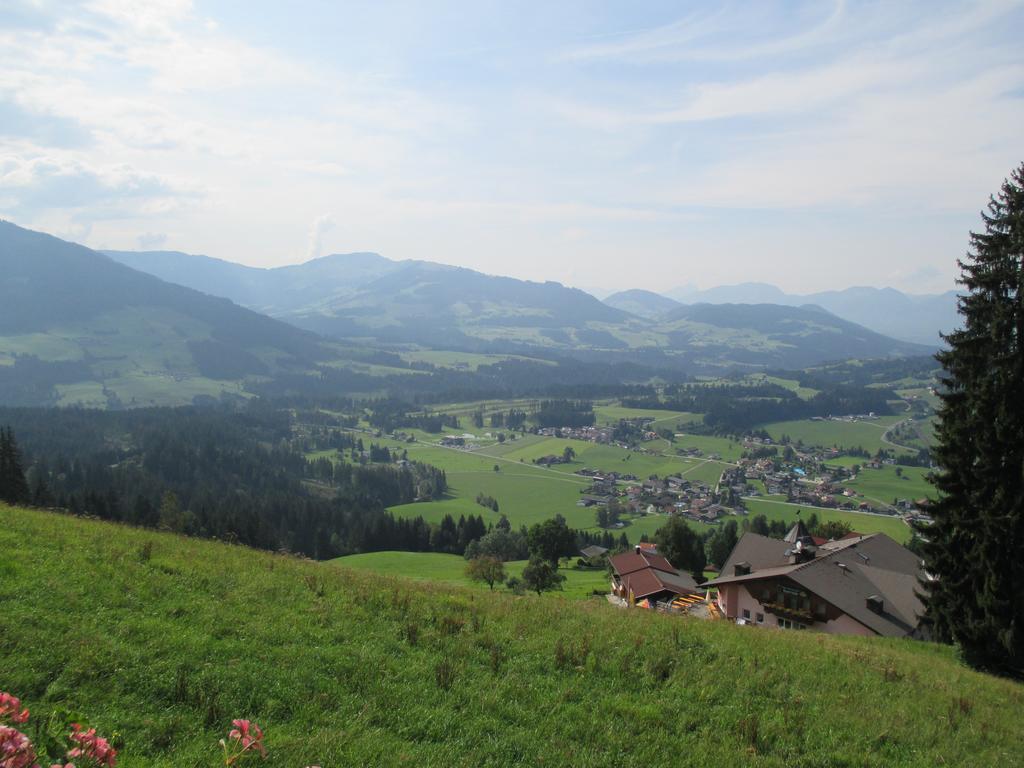 Haus Bergfried Hotell Westendorf Exteriör bild
