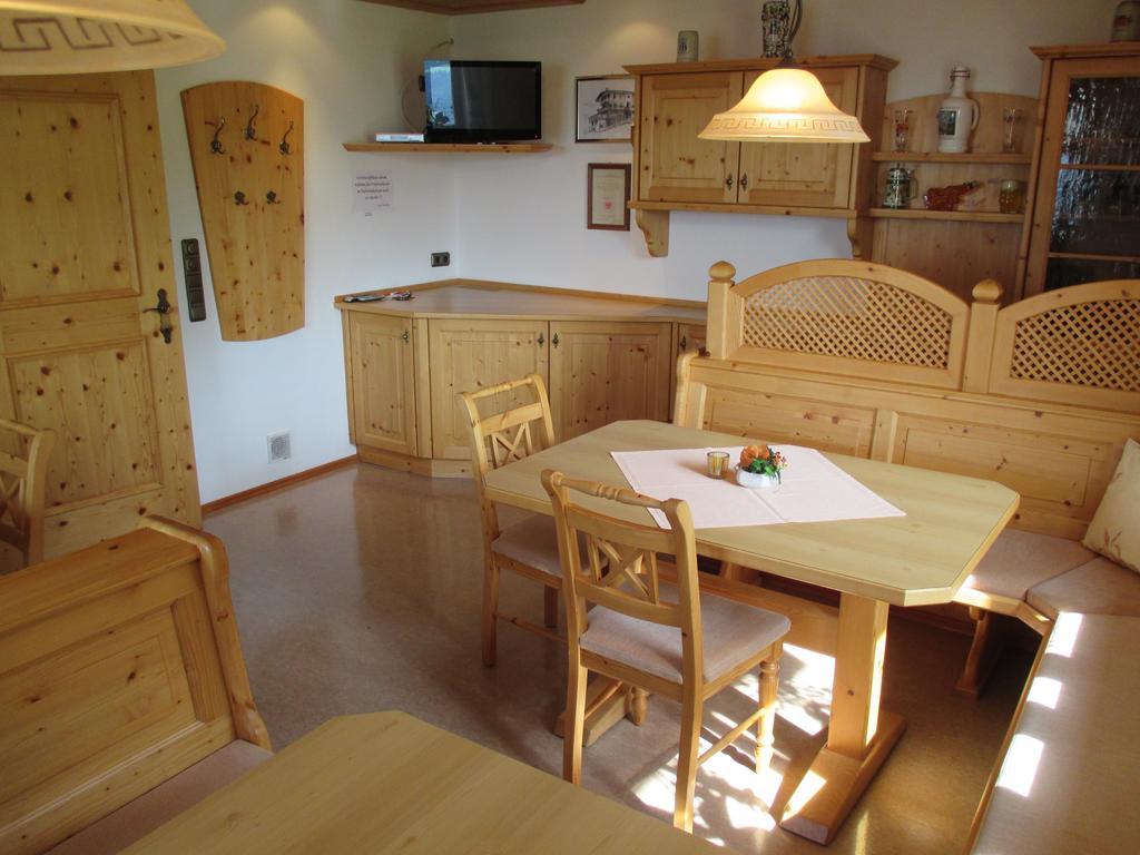 Haus Bergfried Hotell Westendorf Exteriör bild